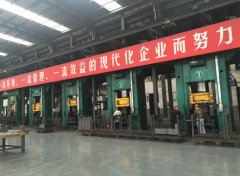 耐火磚成型壓力機的選擇，對企業的影響的兩個方麵